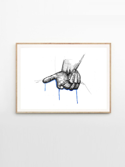 Hand/blue — foto 1