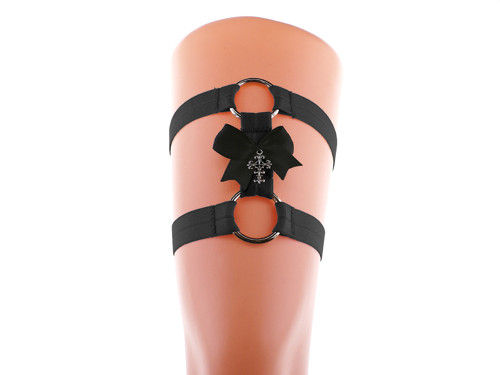 Podvazek s kroužkem gothic body harness