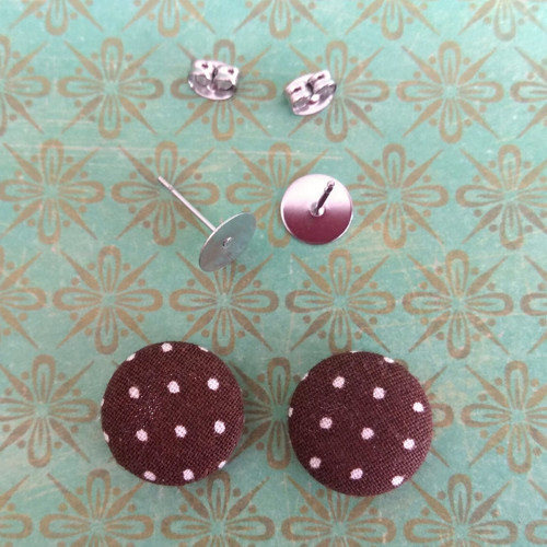 Diy sada - button náušnice puntík