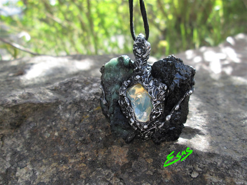 Talisman ,, Ochránce čarodějky " — foto 1