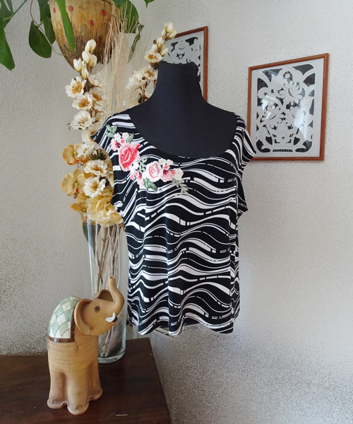 Věra - tílko - vel. XL/XXL (910)