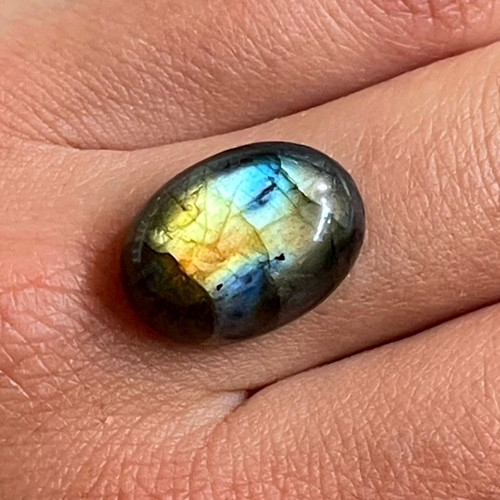 Labradorit kabošon ovál / 18x13mm (č.1)