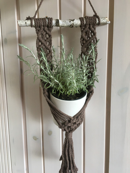 Macramé závěs na květinu
