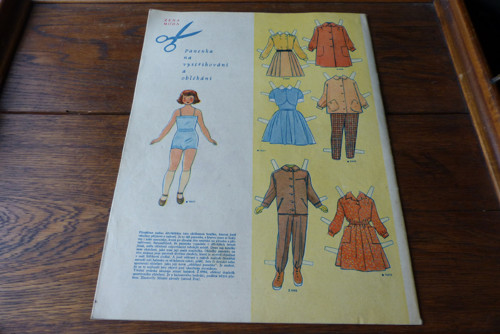 Časopis Žena a móda, číslo 12/1957