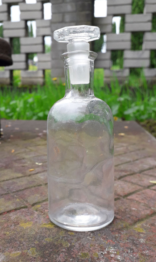 Lékárenská lahvička