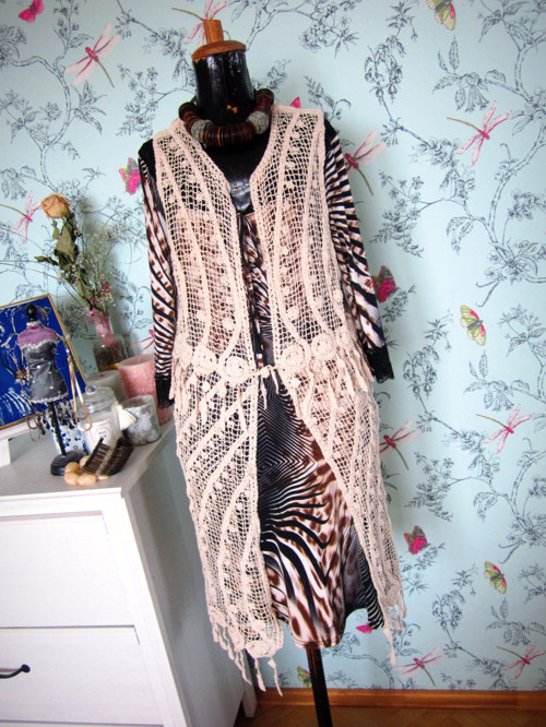 Háčkovaná dlouhá boho vesta — foto 1