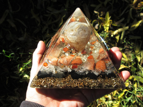 Org. pyramida ,, Svobodných myšlenek " — foto 1