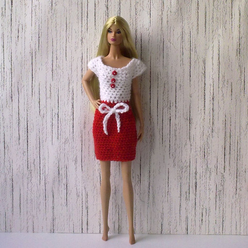 Oblečky pro Barbie - šaty — foto 1