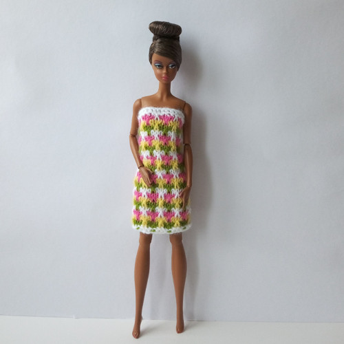 Oblečky pro Barbie - šaty — foto 1