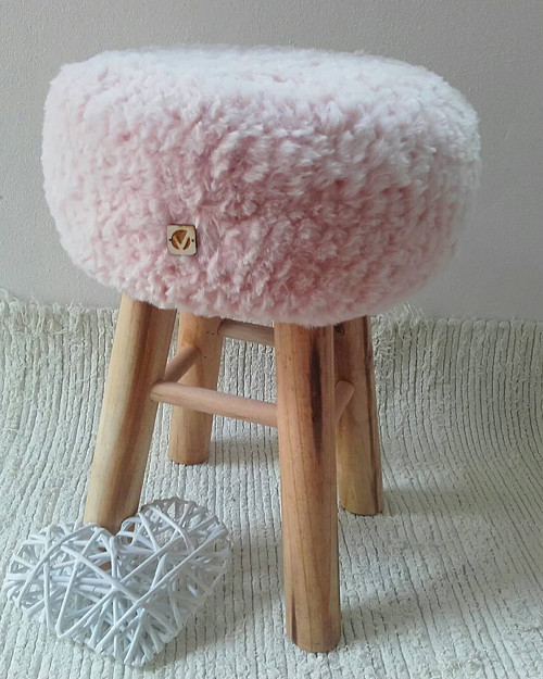 Taburet HYGGE kožušinka pudrová