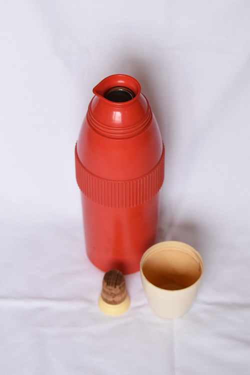 Retro termoska (červená)