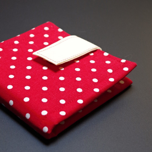 Red dotty... pouzdro na karty — foto 1