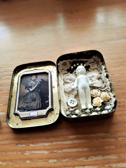 Starožitná porcelánová Šarlotka — foto 1