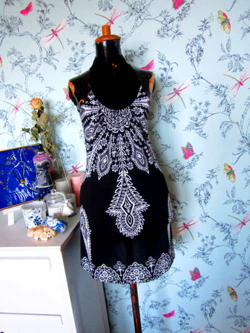 Šaty boho ornamenty — foto 1