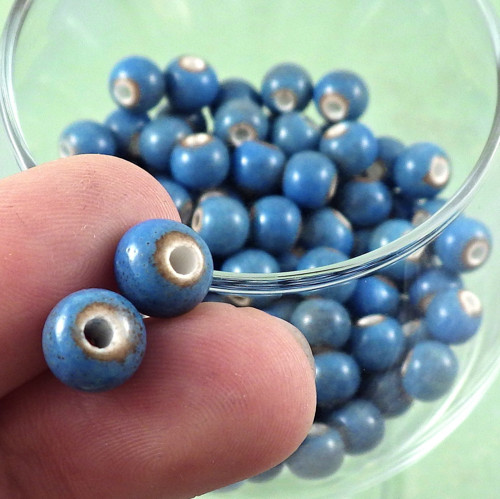 Keramické korálky 8mm - světle modré, 4 kusy