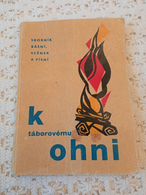 K táborovému ohni