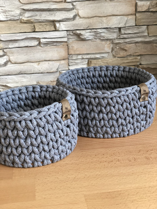 Háčkovaní košíček kulatý 15cm tmavá šedá