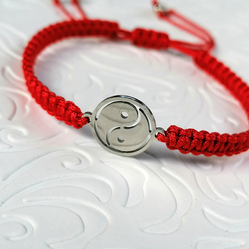 Yin Yang-Red Macrame Bracelet