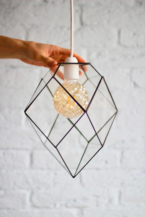 Geometrická skleněná lampa handmade