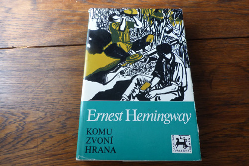 Komu zvoní hrana, Ernest Hemingway