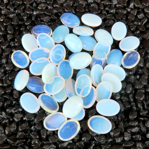 Opalit kabošon 18 x 13 mm