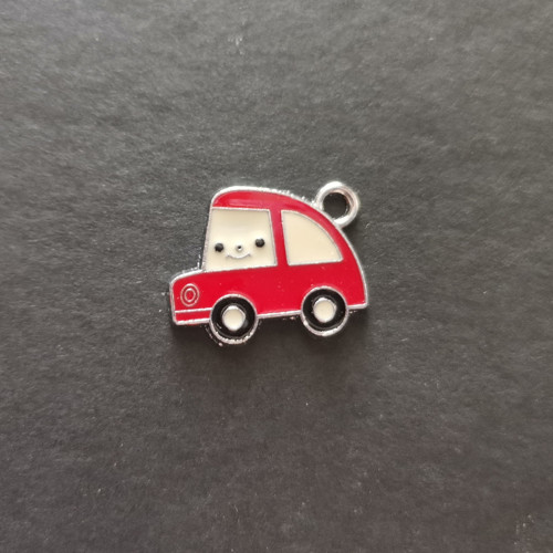 Smaltovaný přívěšek auto — foto 1