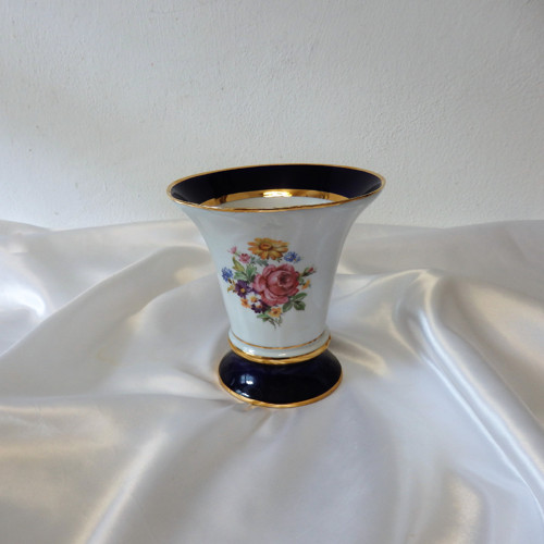 Váza Royal Dux