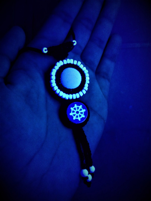 Náhrdelník UV Psychonautica