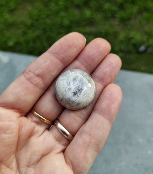Sluneční kámen, ID 1984, průměr 23 mm