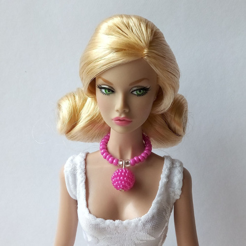 Šperky pro Barbie - náhrdelník — foto 1