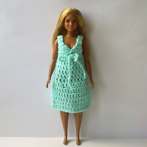 Oblečky pro Barbie baculka - šaty — foto 1