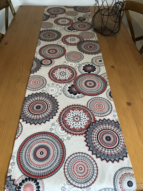 Ubrus - Mandala červená 200/40 cm