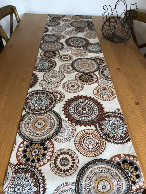 Ubrus - Mandala hnědá 194/40 cm