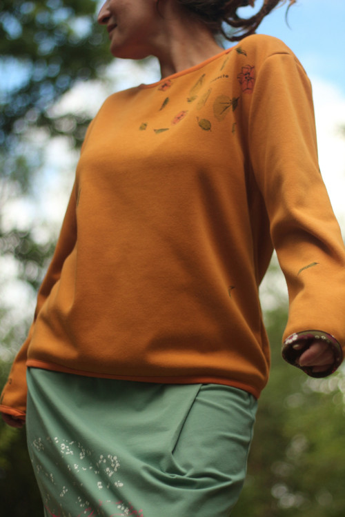 Mikina ............ vel. L - XL — foto 1