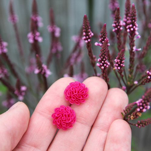 Náušnice magenta — foto 1