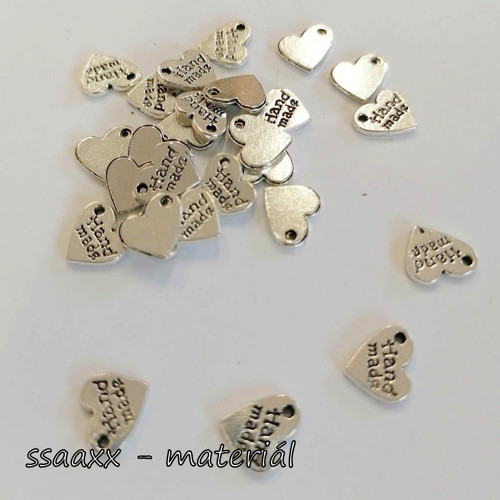 Kovová visačka ~ 8 mm ~ Hand Made ~ srdce ~ 2 ks