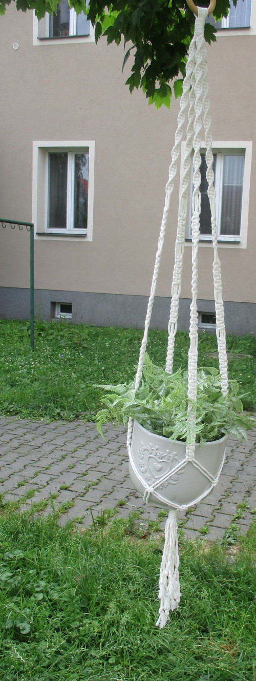 Závěsný květináč