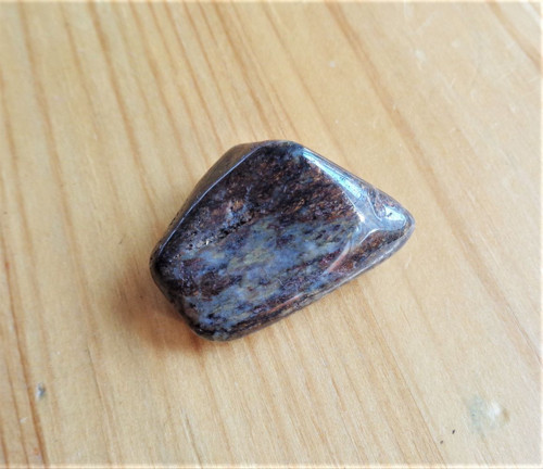 Bronzit valounek 24x24x17mm — foto 1