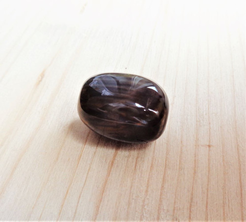 Zkřemenělé dřevo Madagaskar valounek 23 x16x16mm