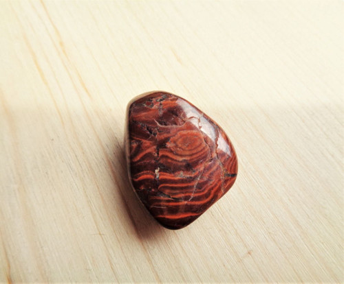 Jaspis valounek 35 x27x18 mm