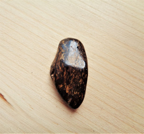 Bronzit valounek 34x18x9mm — foto 1