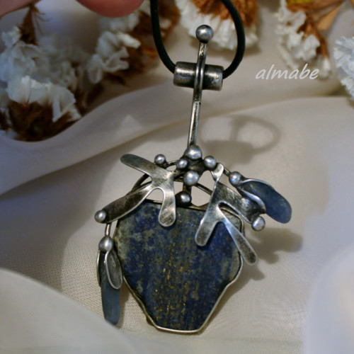 Modré pohlazení (lapis lazuli) — foto 1