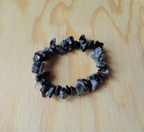 Obsidián vrtané zlomky / 10cm