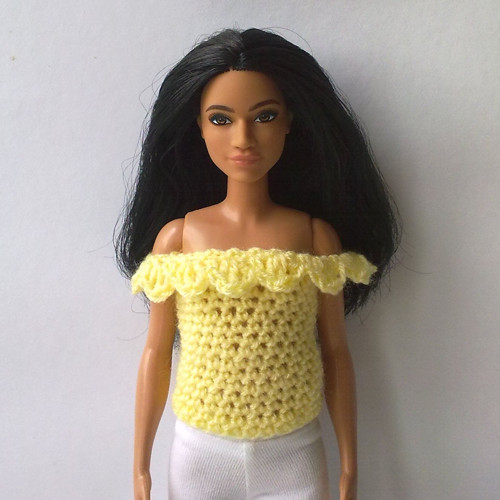 Oblečky pro Barbie - tričko — foto 1