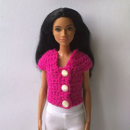 Oblečky pro Barbie - tričko — foto 1