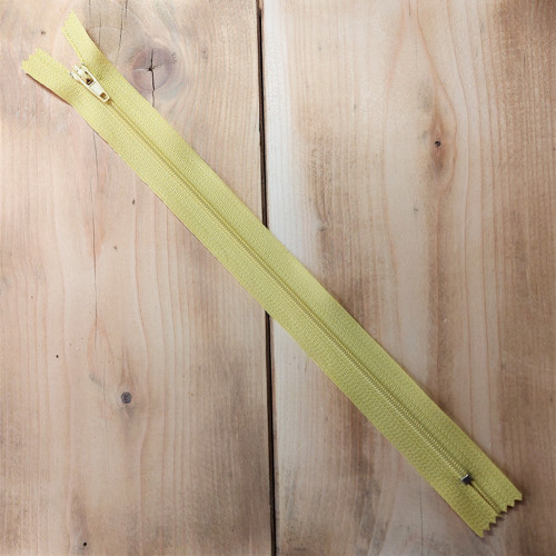Zip 3 mm nedělitelný 25 cm okrově žlutý
