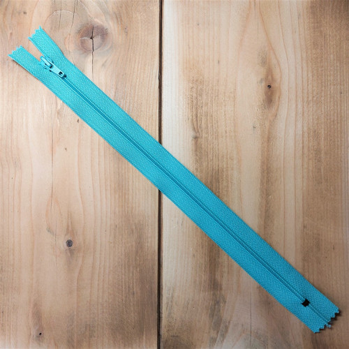 Zip 3 mm nedělitelný 25 cm světlý smaragd