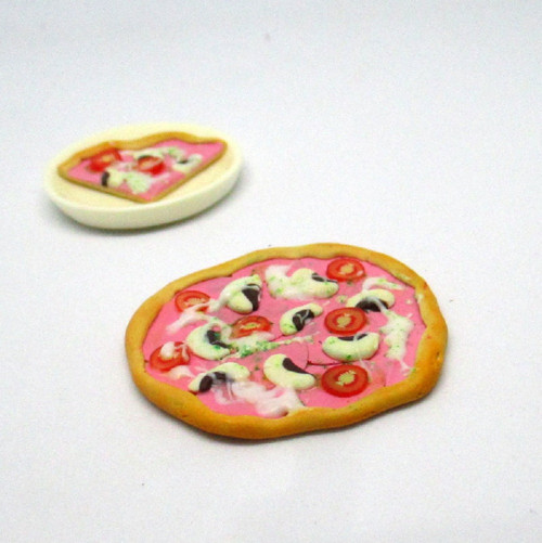 Miniatury pro panenky - pizza žampionová