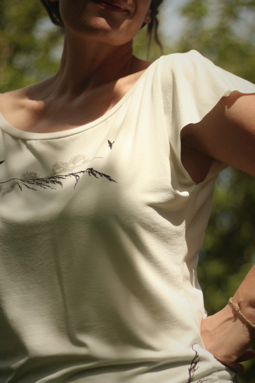 Triko ............ M - L — foto 1
