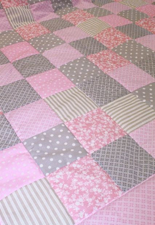 Růžovo šedý ..přehoz či přikrývka patchwork